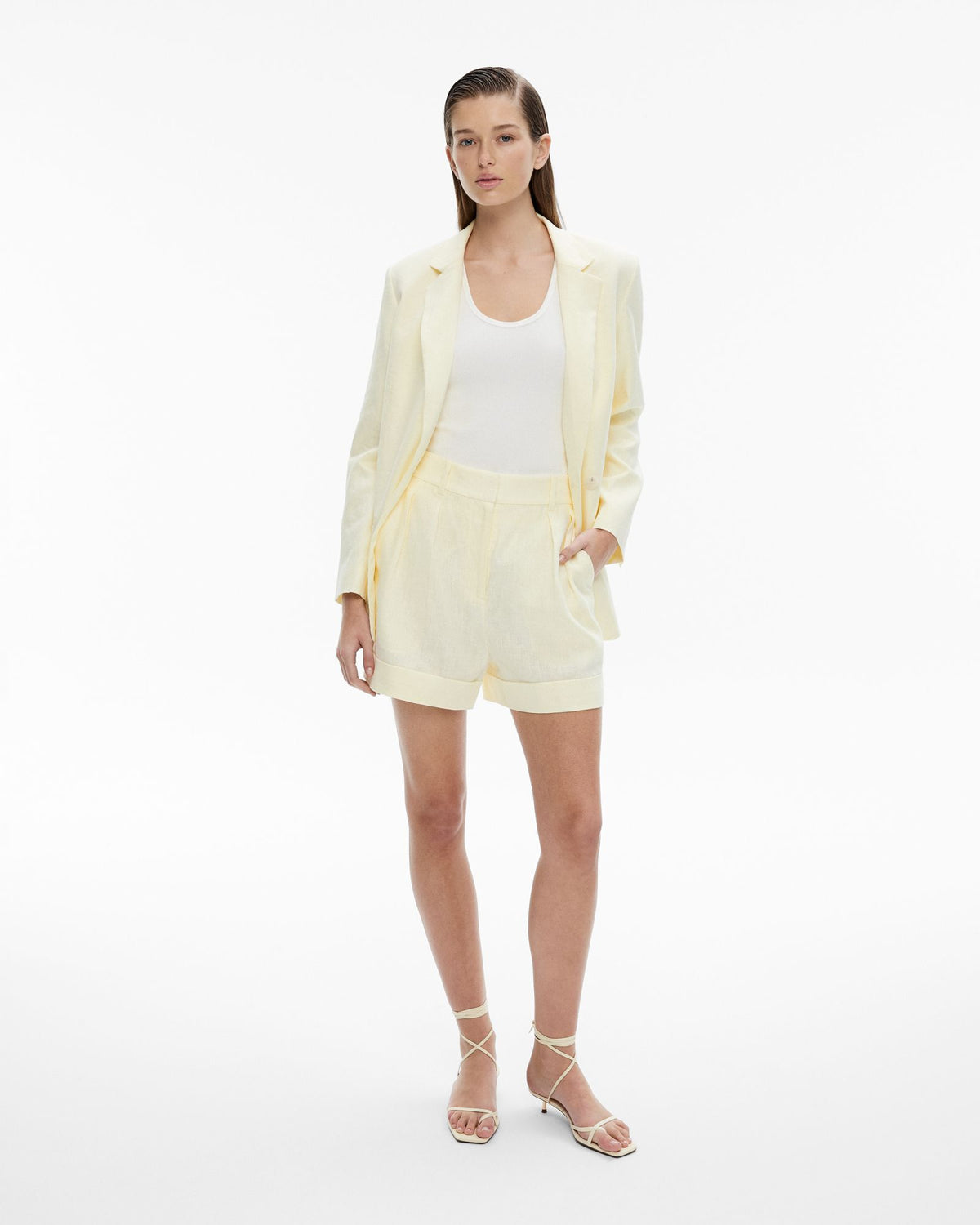 Linen Pleat Short