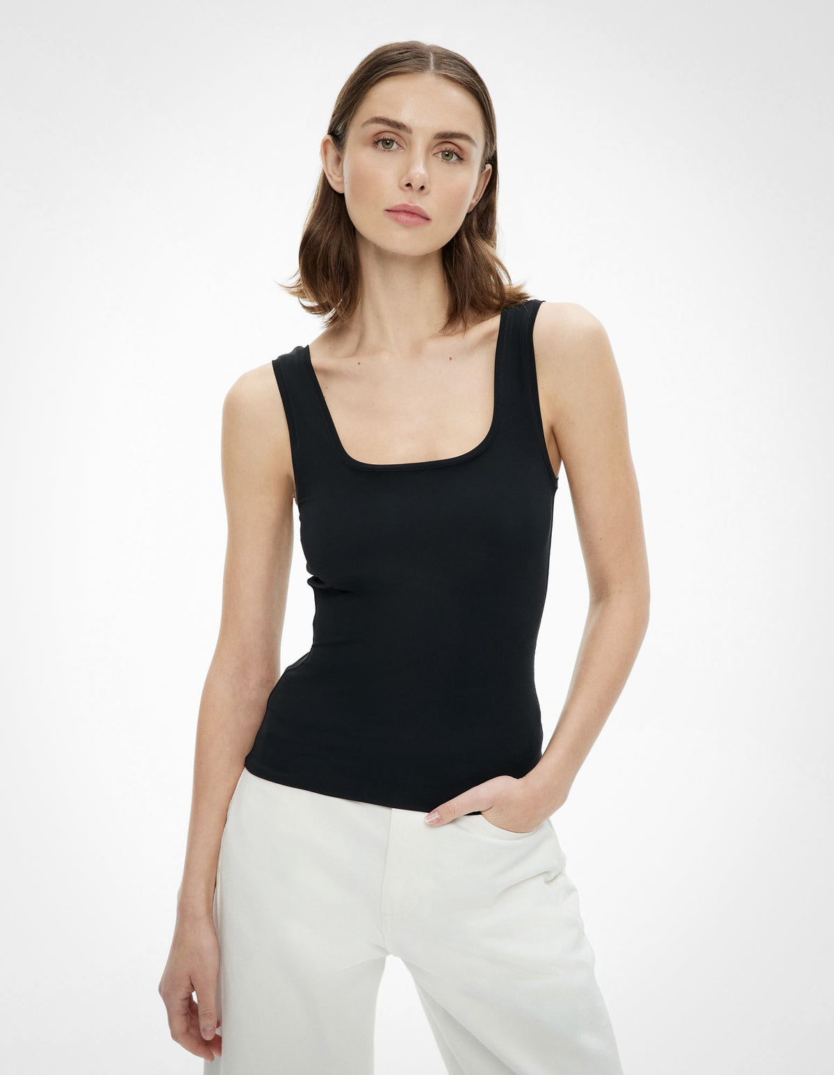 Essentials Tank