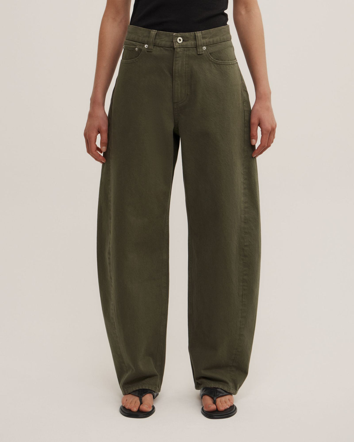 Barrel Leg Jeans