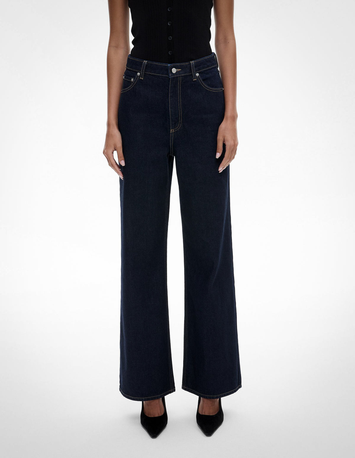 Hi Rise Wide Leg Jeans