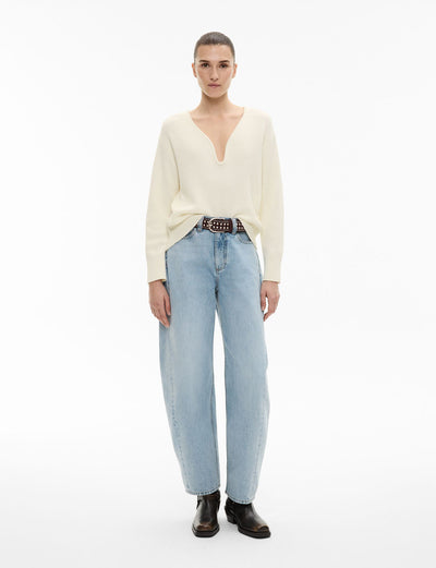 Shaped V Neck Knit