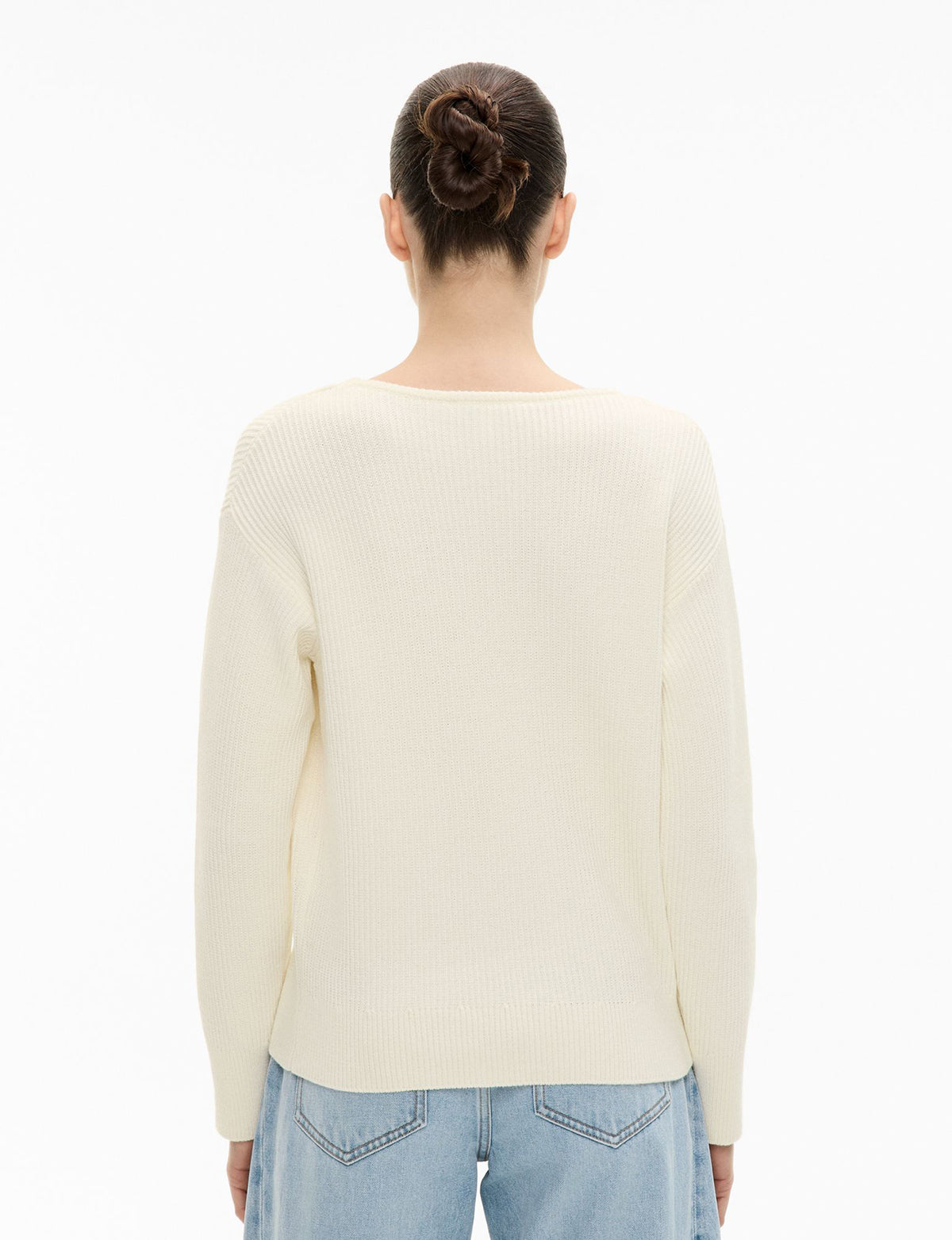 Shaped V Neck Knit