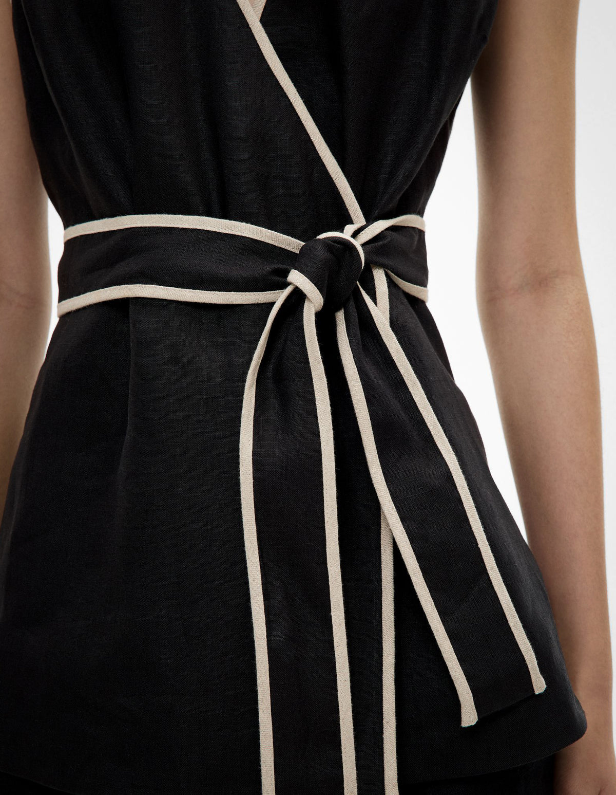 Contrast Tie Shirt