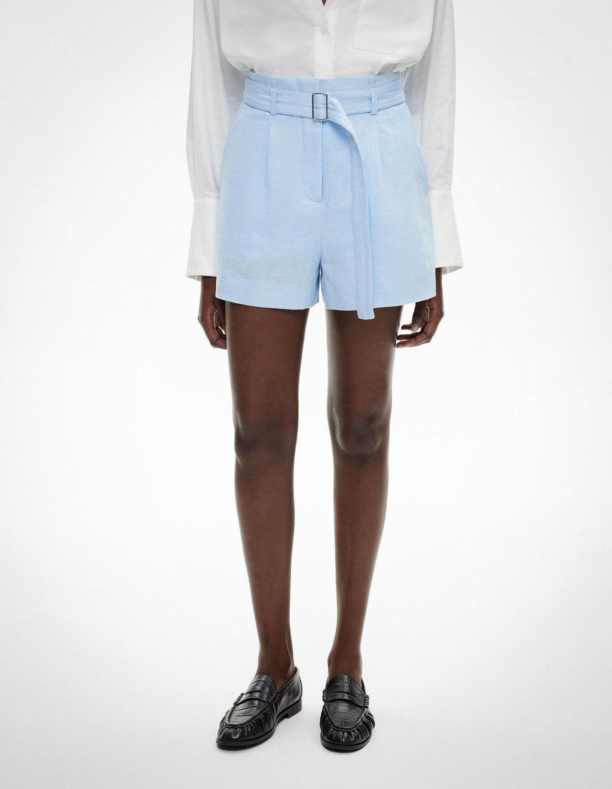 Belt Detail Linen Shorts