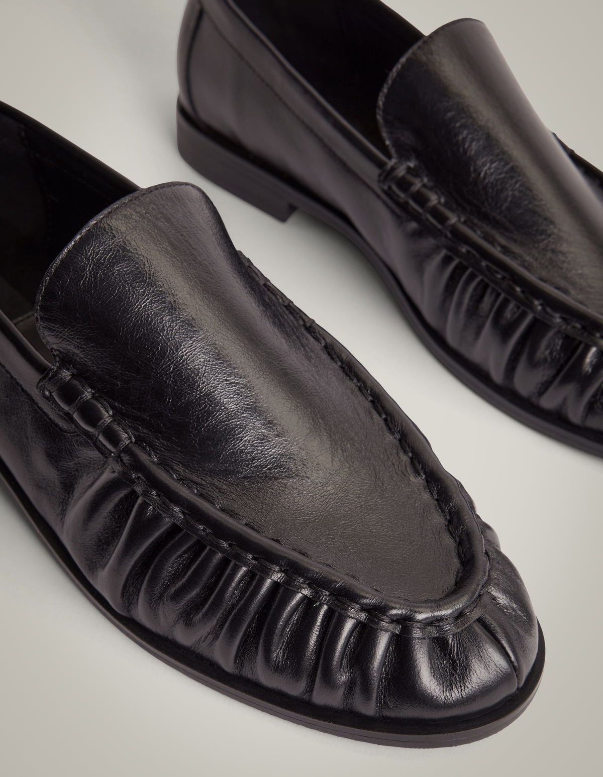 Zoe Loafer