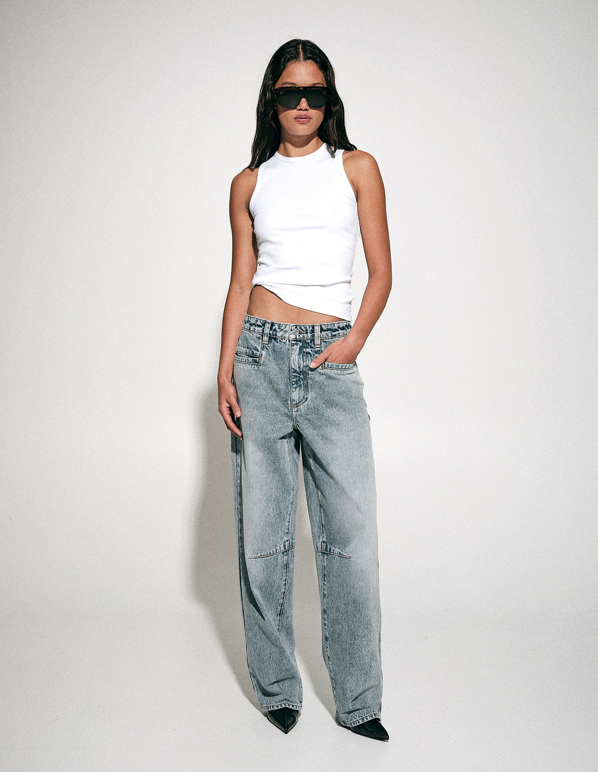 Pocket Detail Barrel Jeans