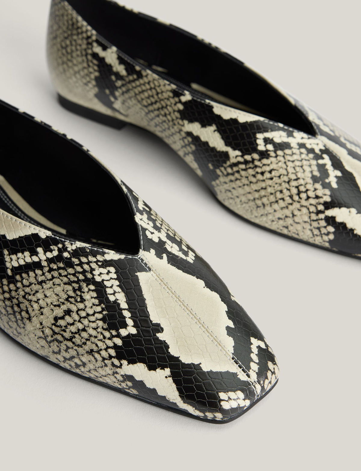 Andie Leather Flats