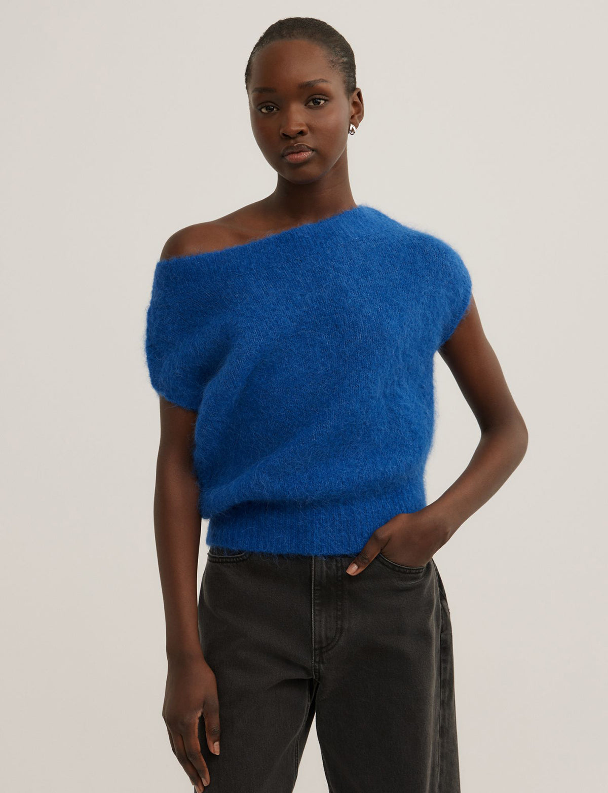 Asymmetric Fluffy Top