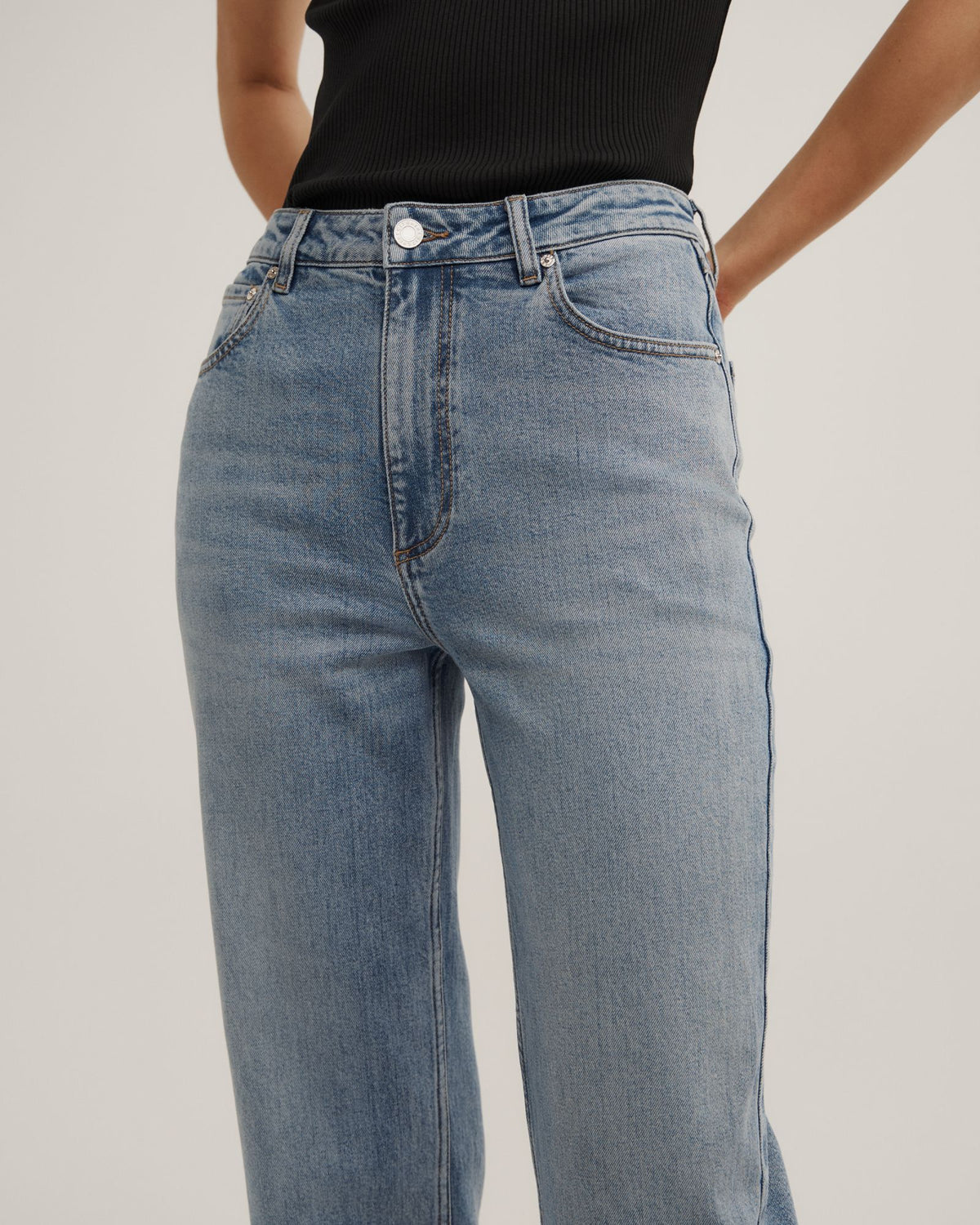 Straight Crop Jeans