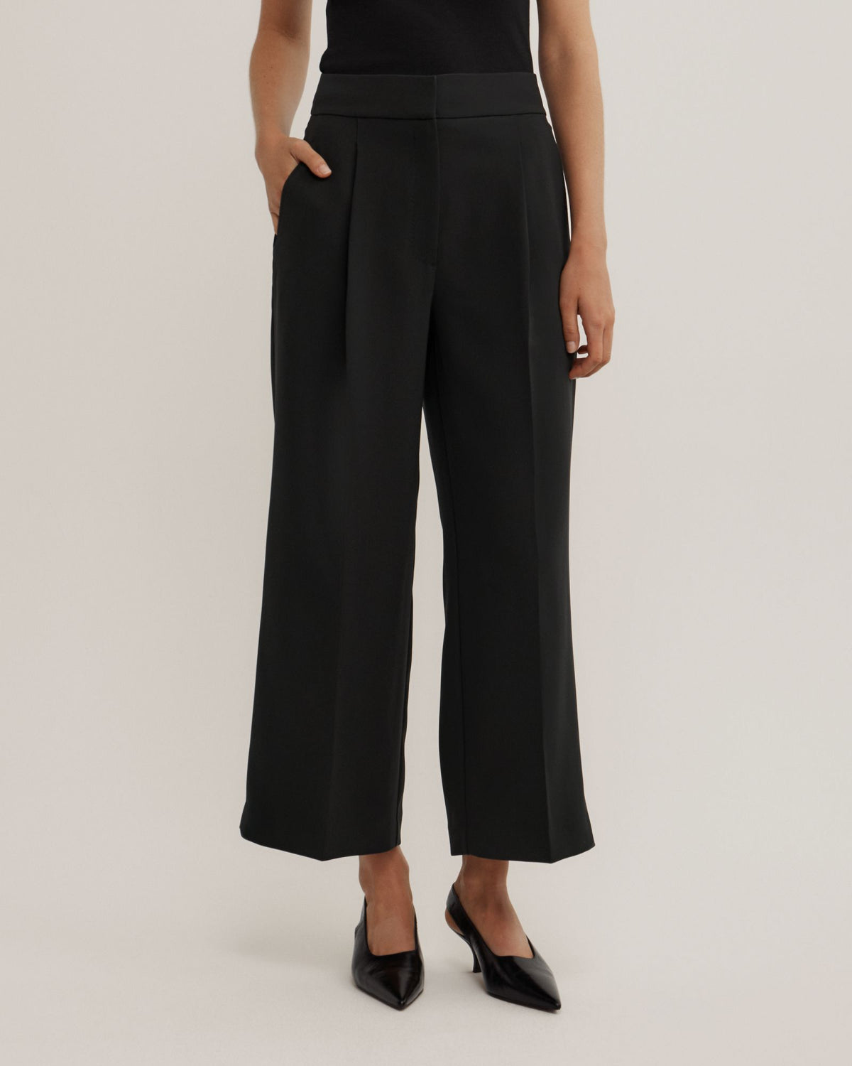 Pick Stitch Crop Pants
