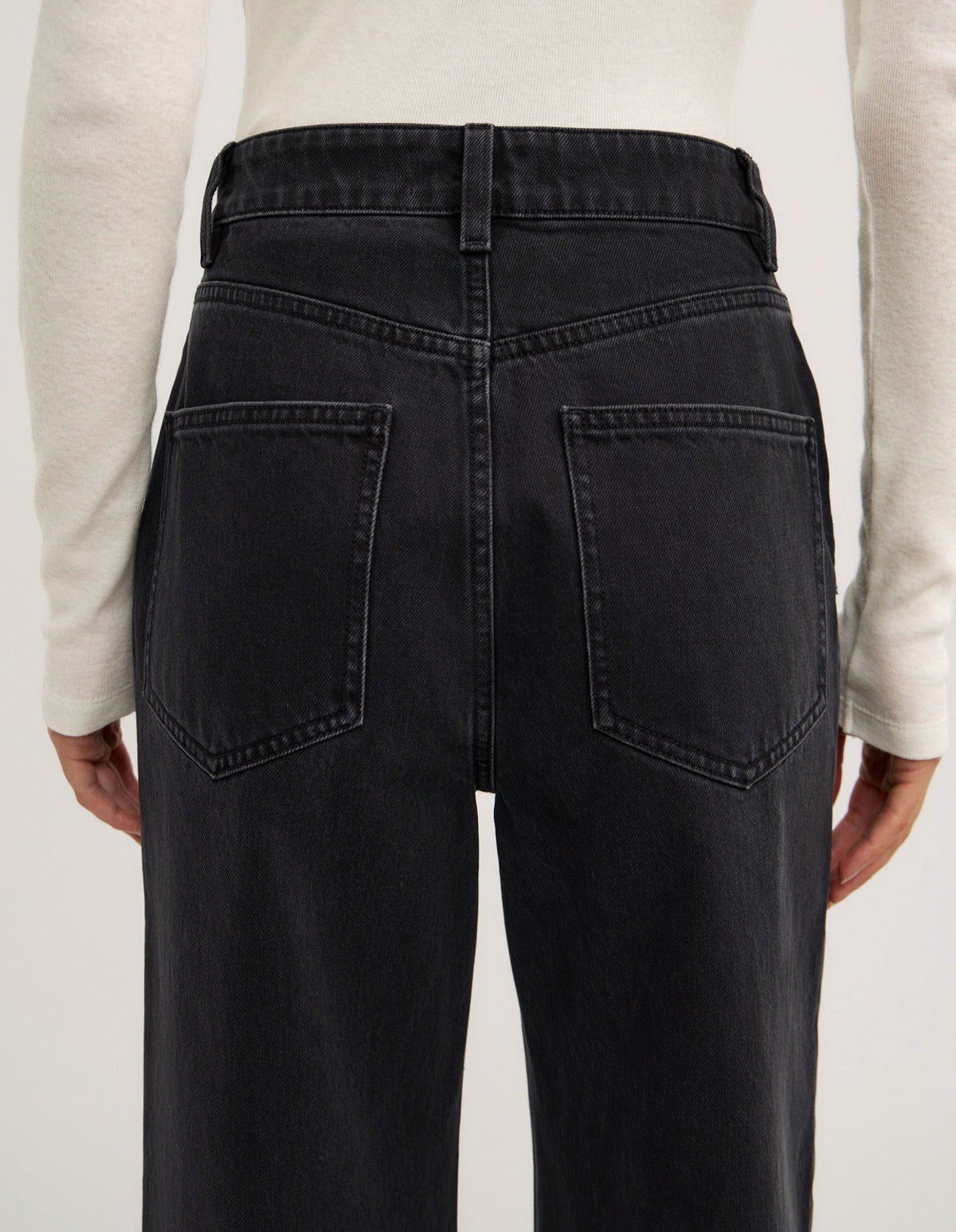 Wide Leg Crop Jeans