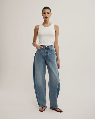 Contrast Barrel Jeans