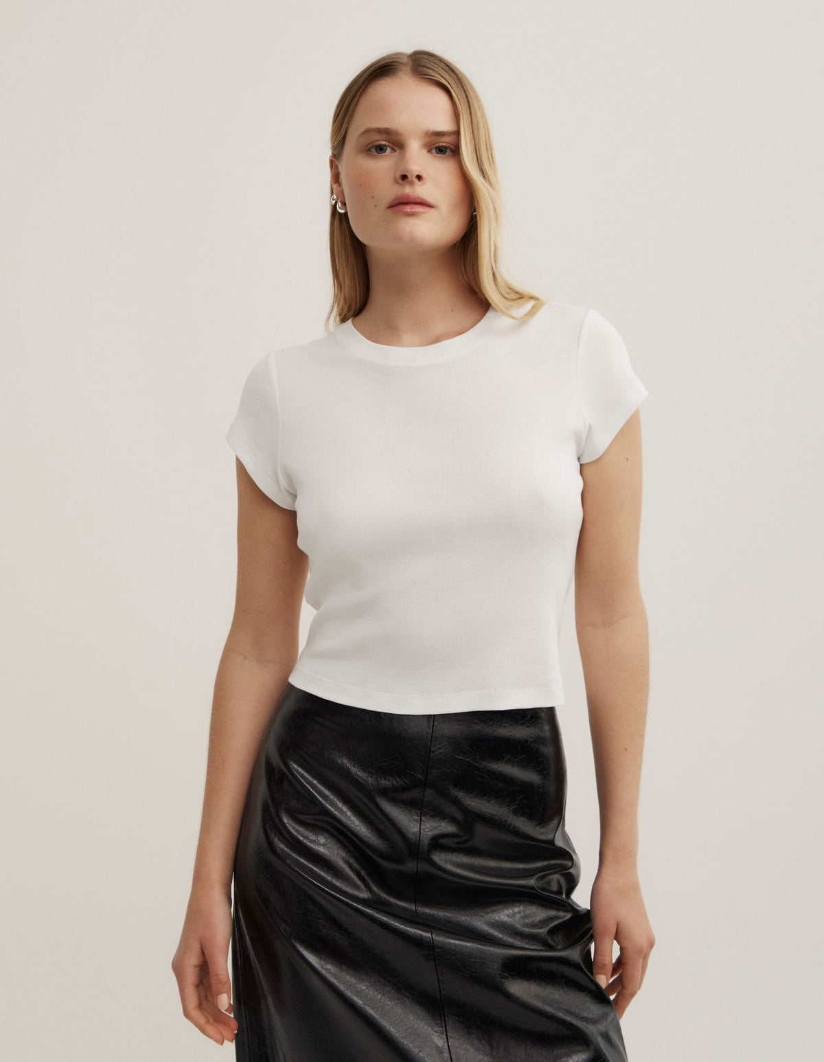 Short Sleeve Fitted T-Shirt