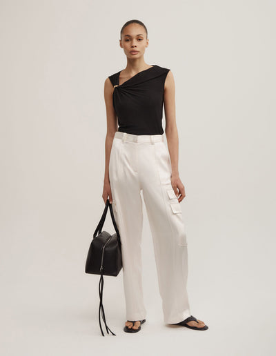 Trim Detail Top