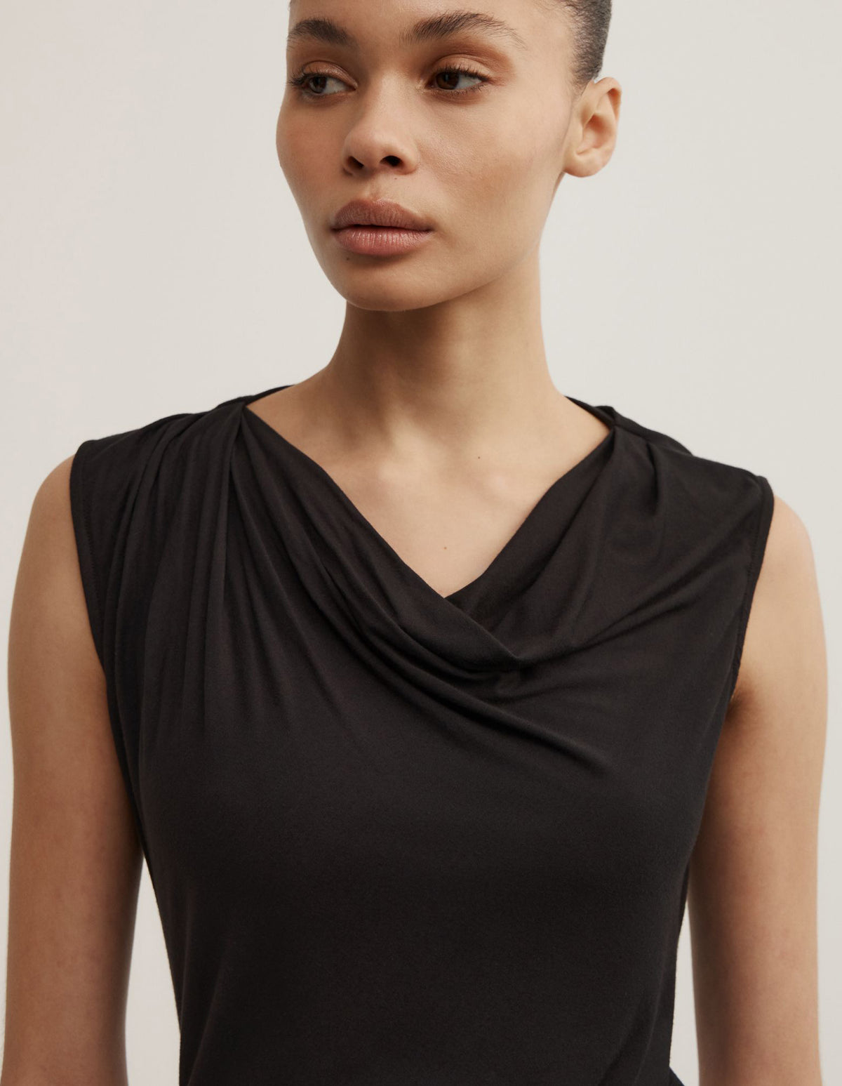 Trim Detail Top