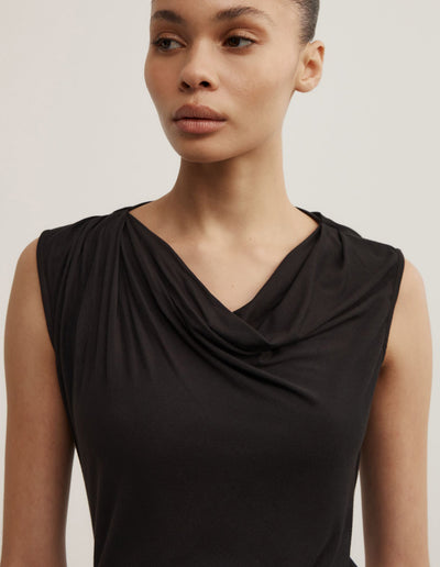 Trim Detail Top