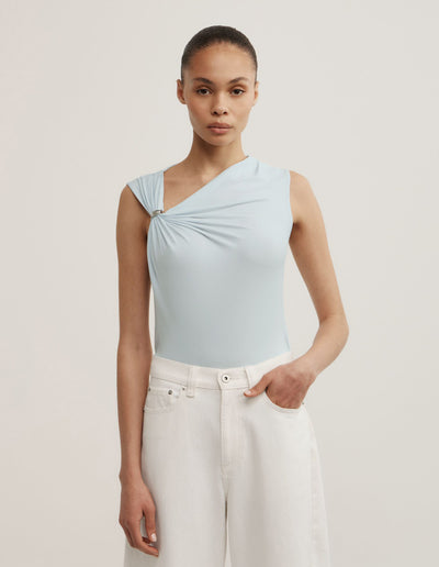 Trim Detail Top