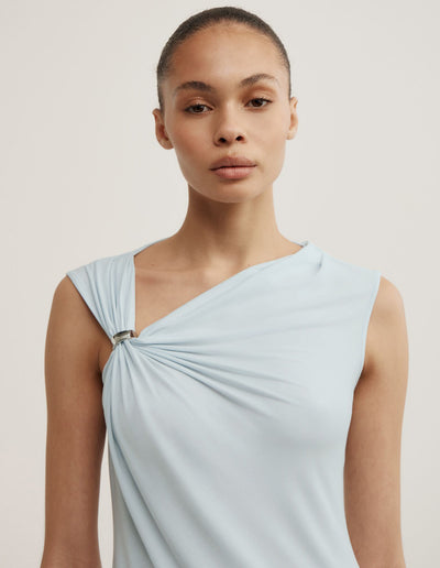 Trim Detail Top