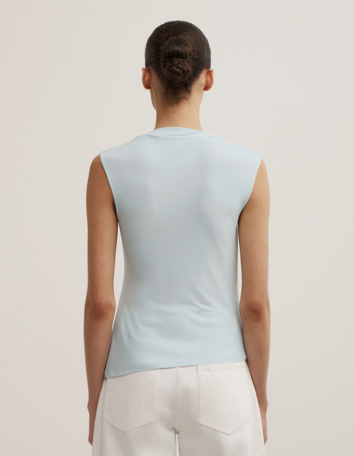 Trim Detail Top