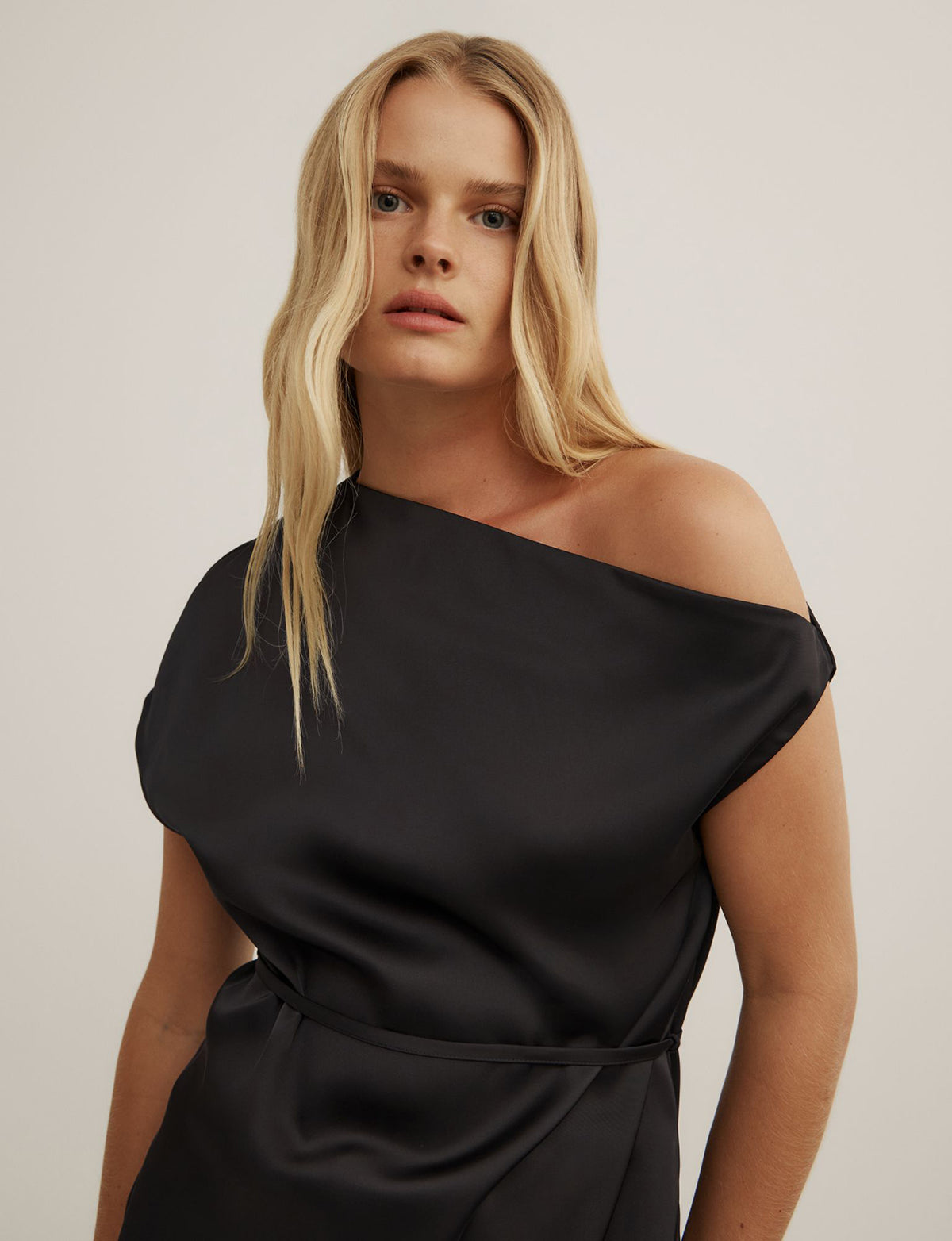 Tipped Shoulder Top