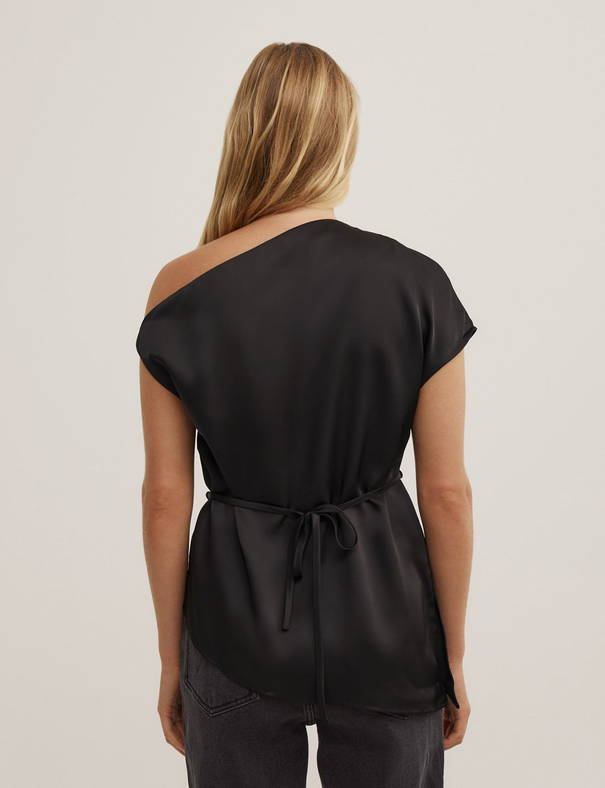 Tipped Shoulder Top