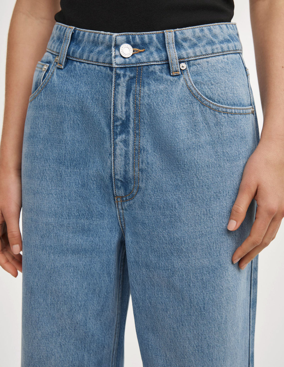 Wide Leg Crop Jeans