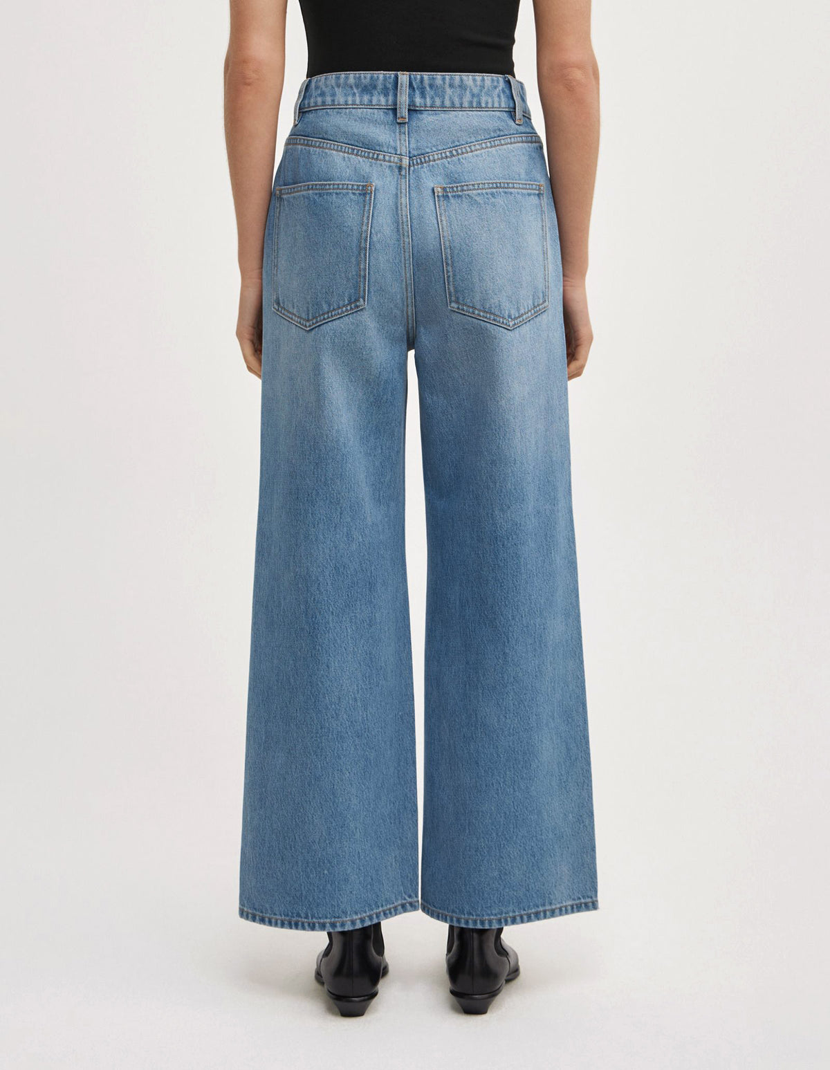 Wide Leg Crop Jeans