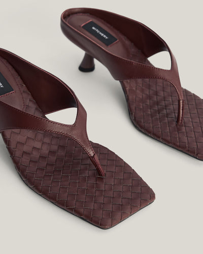 Dayna Heels