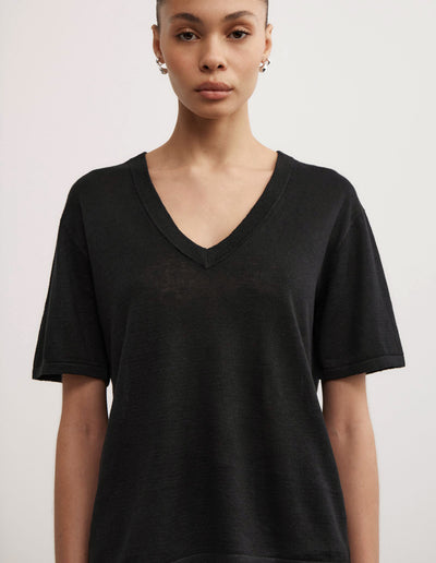 Linen V-Neck Knit T-Shirt