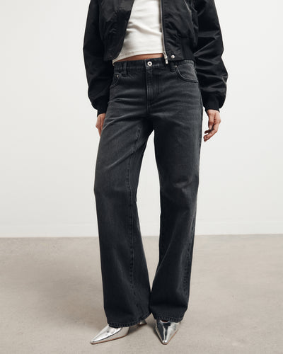 Low Rise Relaxed Jeans
