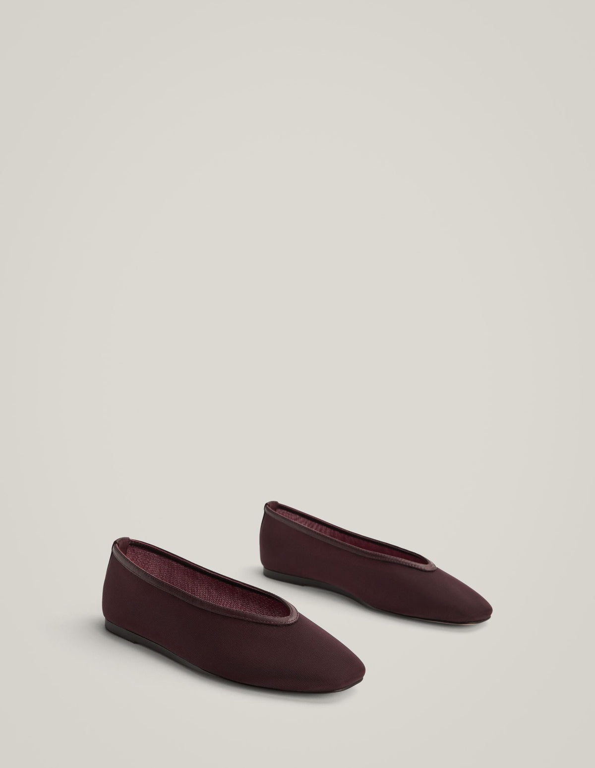Petra Mesh Flats