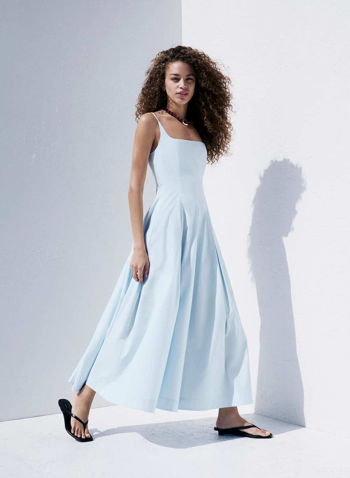 Modern Romance lookbook 32