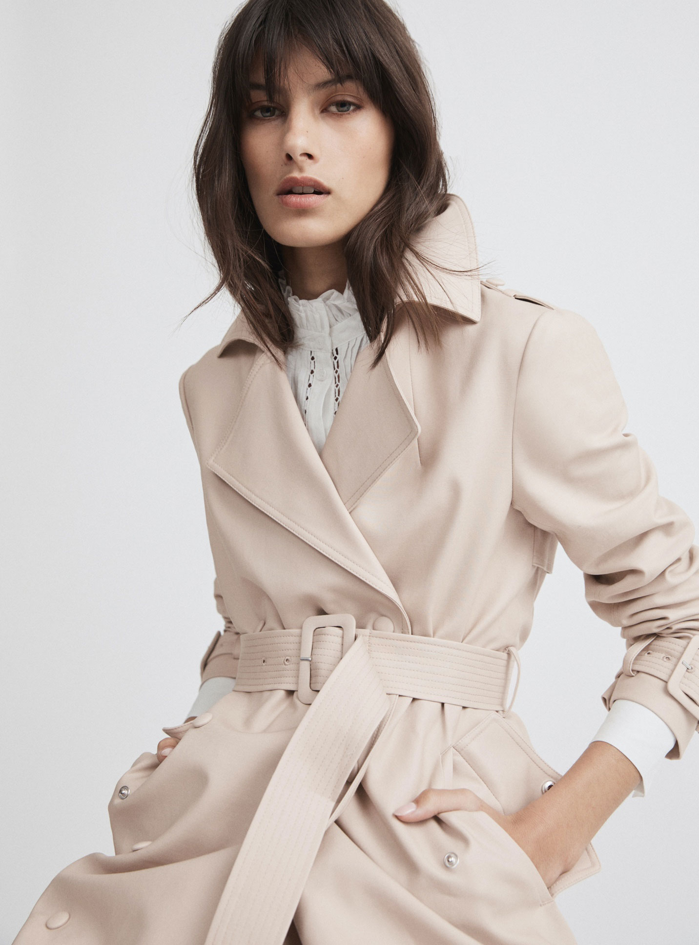How To Wear A Women's Trench Coat - Witchery Style Tips