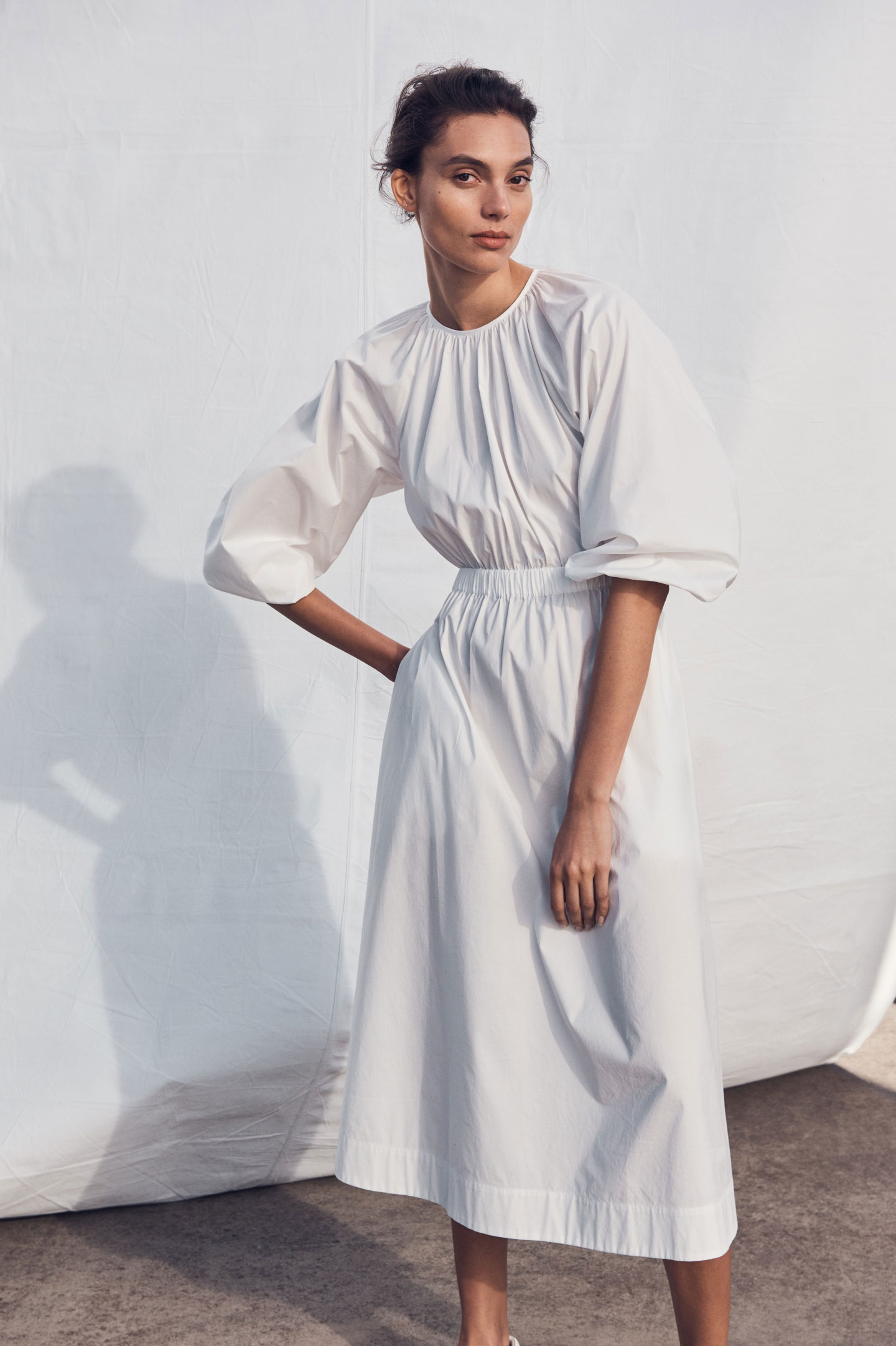 On Trend: White & Navy Dresses - Witchery Style Campaign