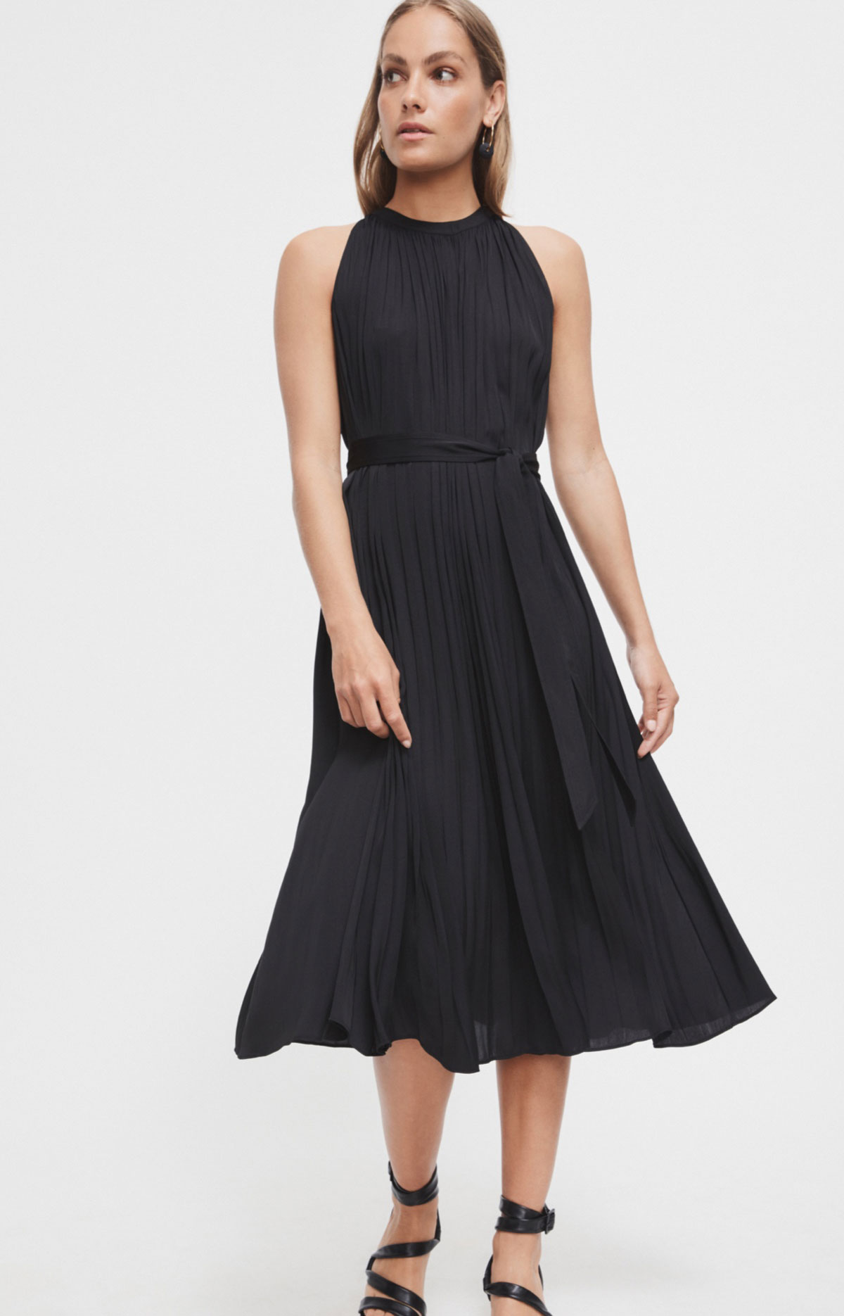 23 Christmas Dresses That Are Perfect For Summer | Witchery Style
